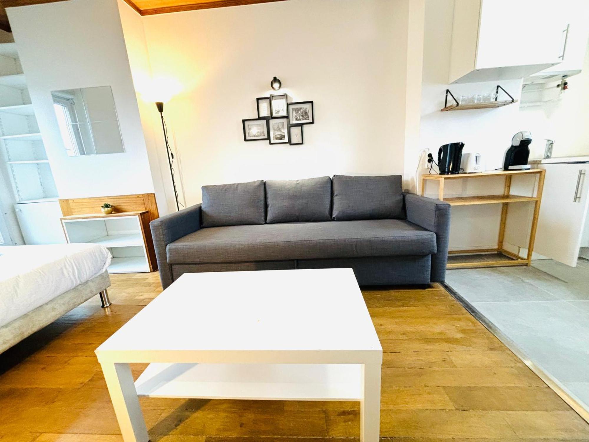 Porte De Saint Ouen Apartment Paris